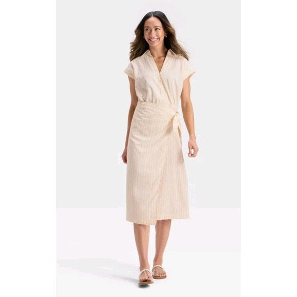 Universal Thread Dresses & Skirts - NEW W/TAG size LARGE Universal Thread midi shirt dress CREAM STRIPED WRAP